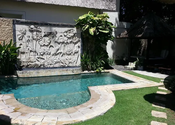 Bay Villa *