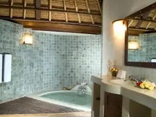 Villa Bay